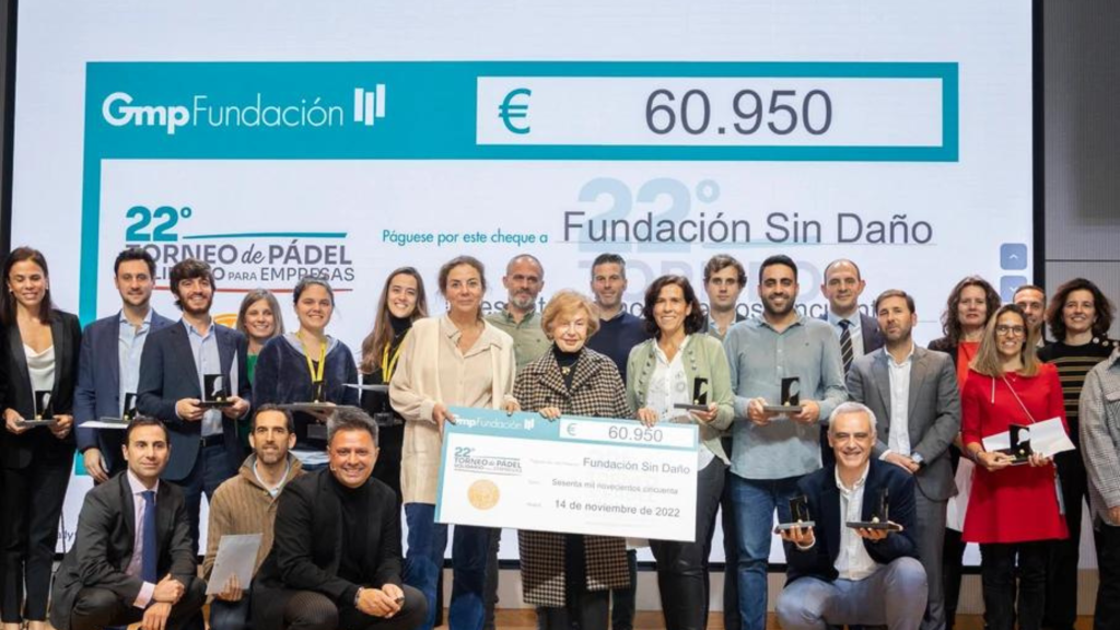 El 22º Torneo de Pádel Solidario destina 60.950 € para mejorar la calidad de vida de menores con DCA